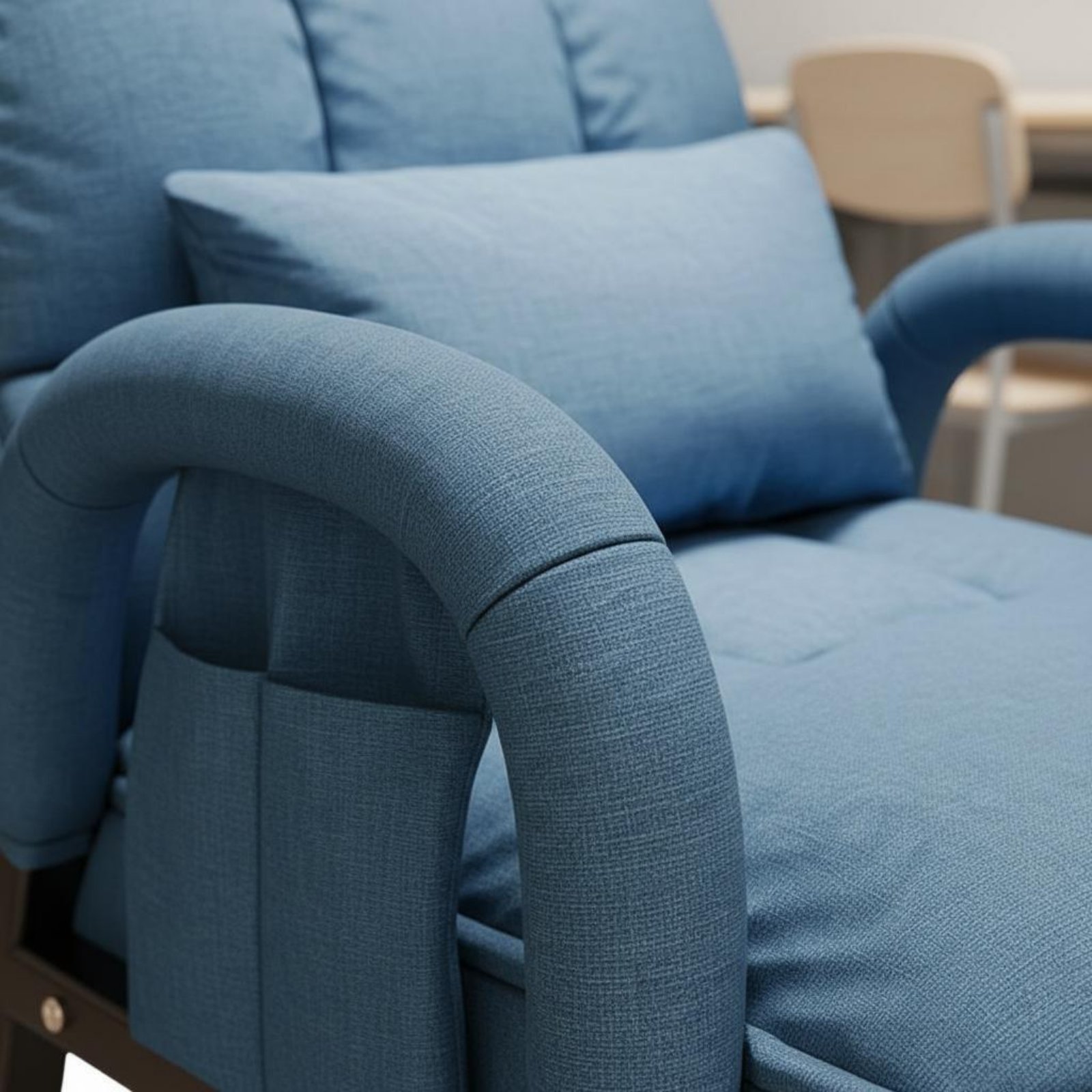 Высокое кресло-реклайнер с рег – обзор и цена Sofas