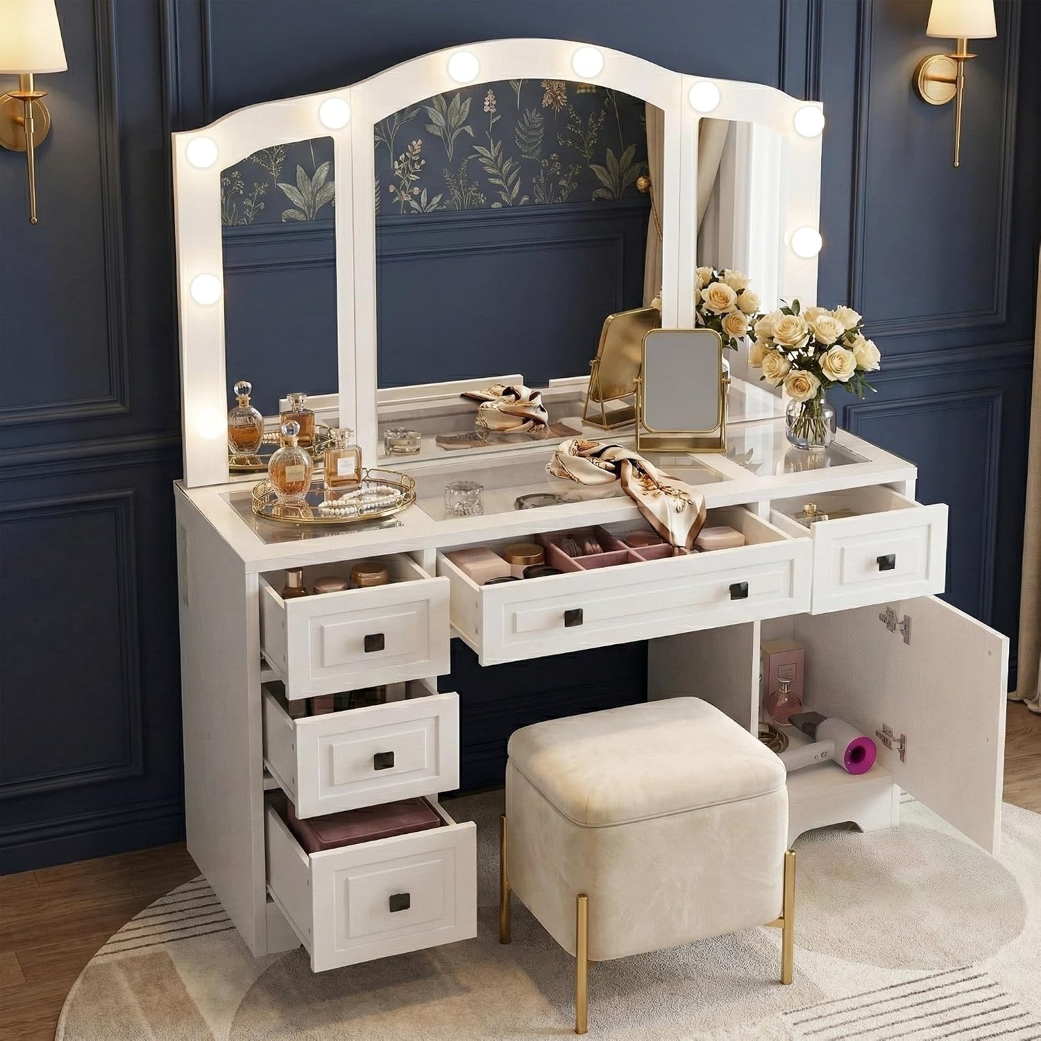 Туалетный столик с подсветкой, – обзор и цена Dressing Table Vanity With Lighted Mirror